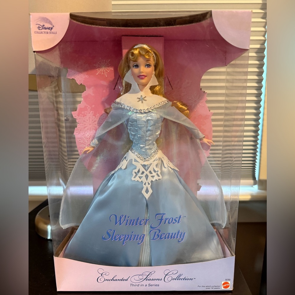 Winter Frost Sleeping Beauty Disney Enchanted Seasons Collection Mattel 2001